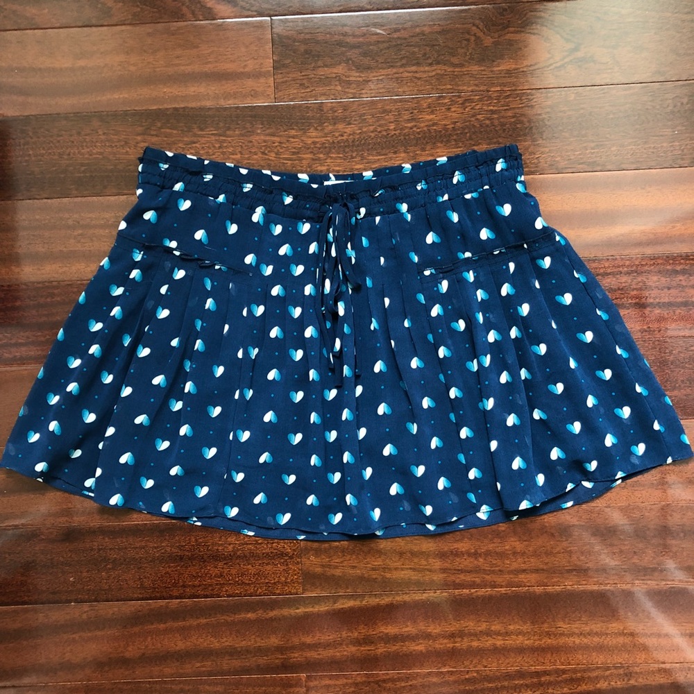 American Eagle heart print flowy skirt, medium